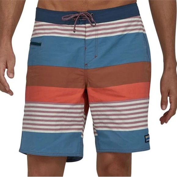Patagonia Printed Wavefarer Board Shorts - 19" - Picture 6 of 6